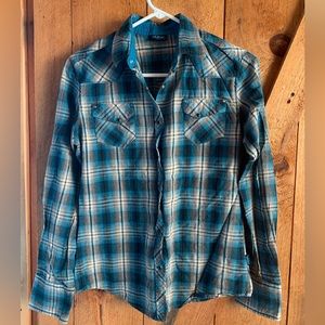 Kuhl button up hiking/everyday long sleeve shirt size S